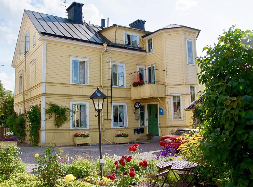 Bed and Breakfast 27Ans Nattlogi Vadstena Exterior foto